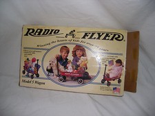 Vintage Radio Flyer Small Toy Wagon Model 5 Boxed Never put together. Z7