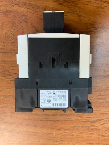 Siemens 3RT1045-1AP60 Contattore con 3RH1921-2FA04 - Foto 8 di 9