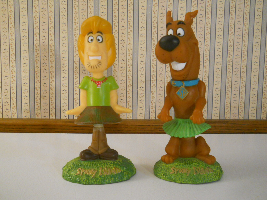 Rare Scooby Doo & Shaggy vinyl plastic Bobble body Spooky