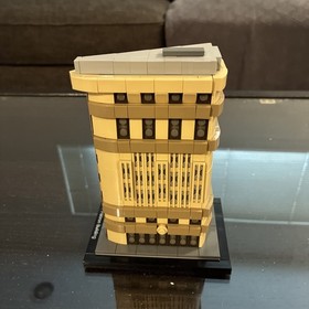 LEGO ARCHITECTURE: Flatiron Building New York (21023) Complete Set No Box/manal