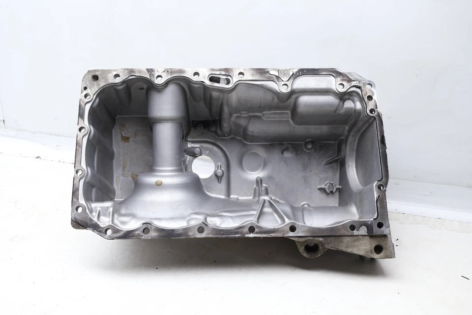 2015-2017 BMW X3 2.0L - Engine OIL PAN 7809122 - Image 3 of 4