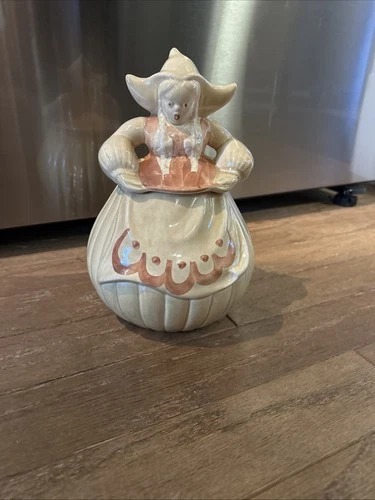 Vintage 1940's Red Wing USA Katrina Dutch Girl Yellow  Cookie Jar Canister