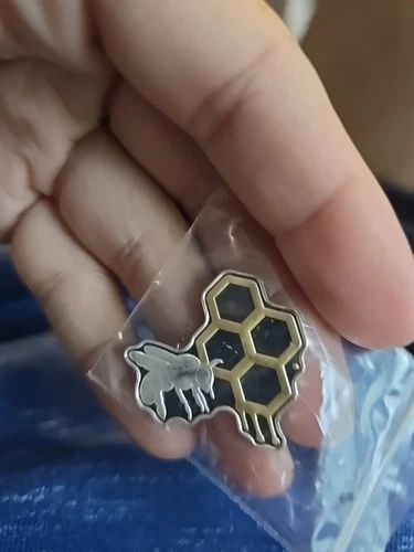 Custom 5 Gram Silver .999 Trader Bea Round Bee Honeycomb Proof Gilt