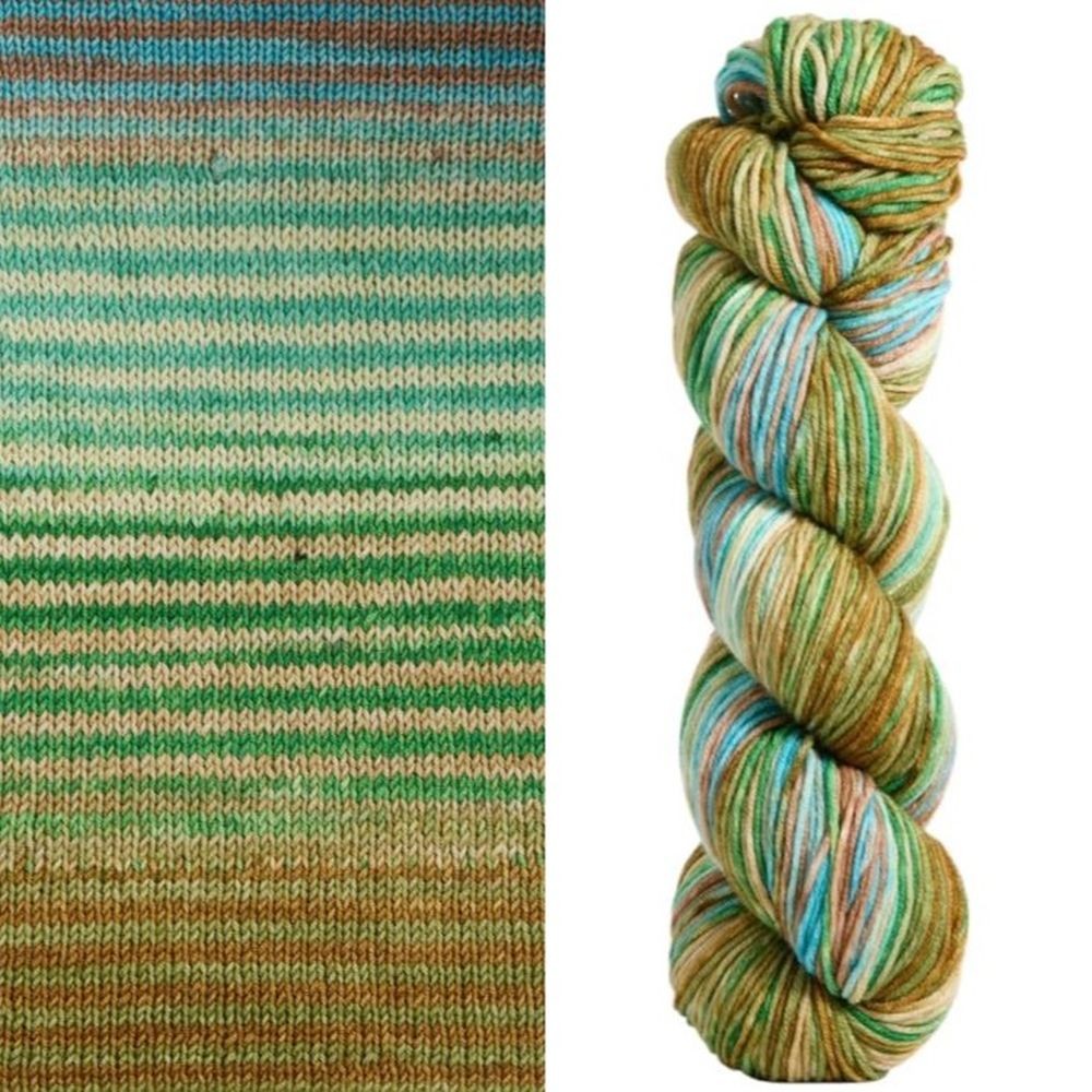 Urth Yarns Uneek DK Merino Wool Knitting and Crochet Yarn
