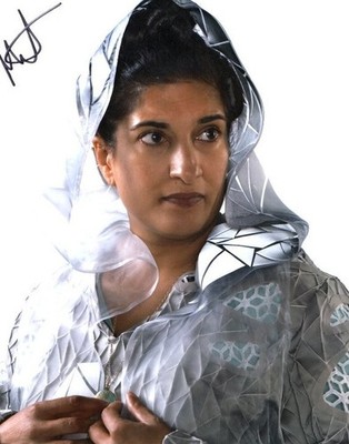 Doctor Who Autogramm: MINA ANWAR (Good Thing) signed Photo