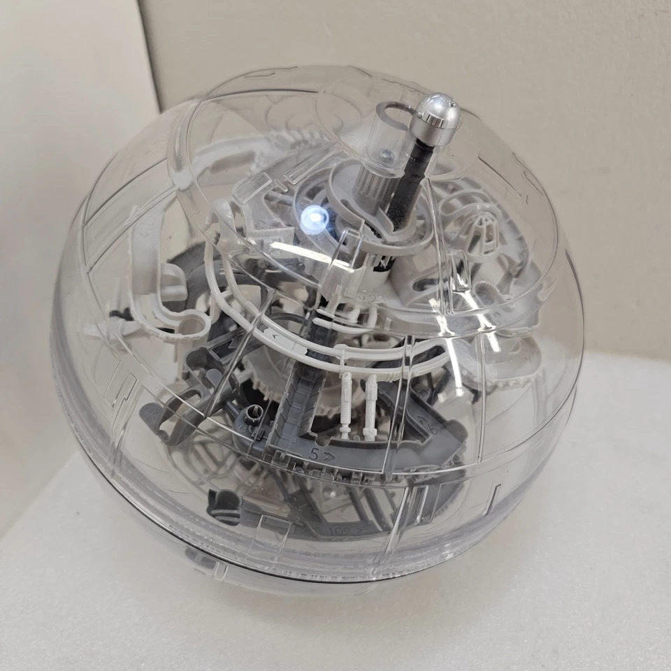 Perplexus Disney Star Wars Estrella de la Muerte 3D Laberinto Juego de Pelota Sin Soporte Buen Estado Foto 3 de 4