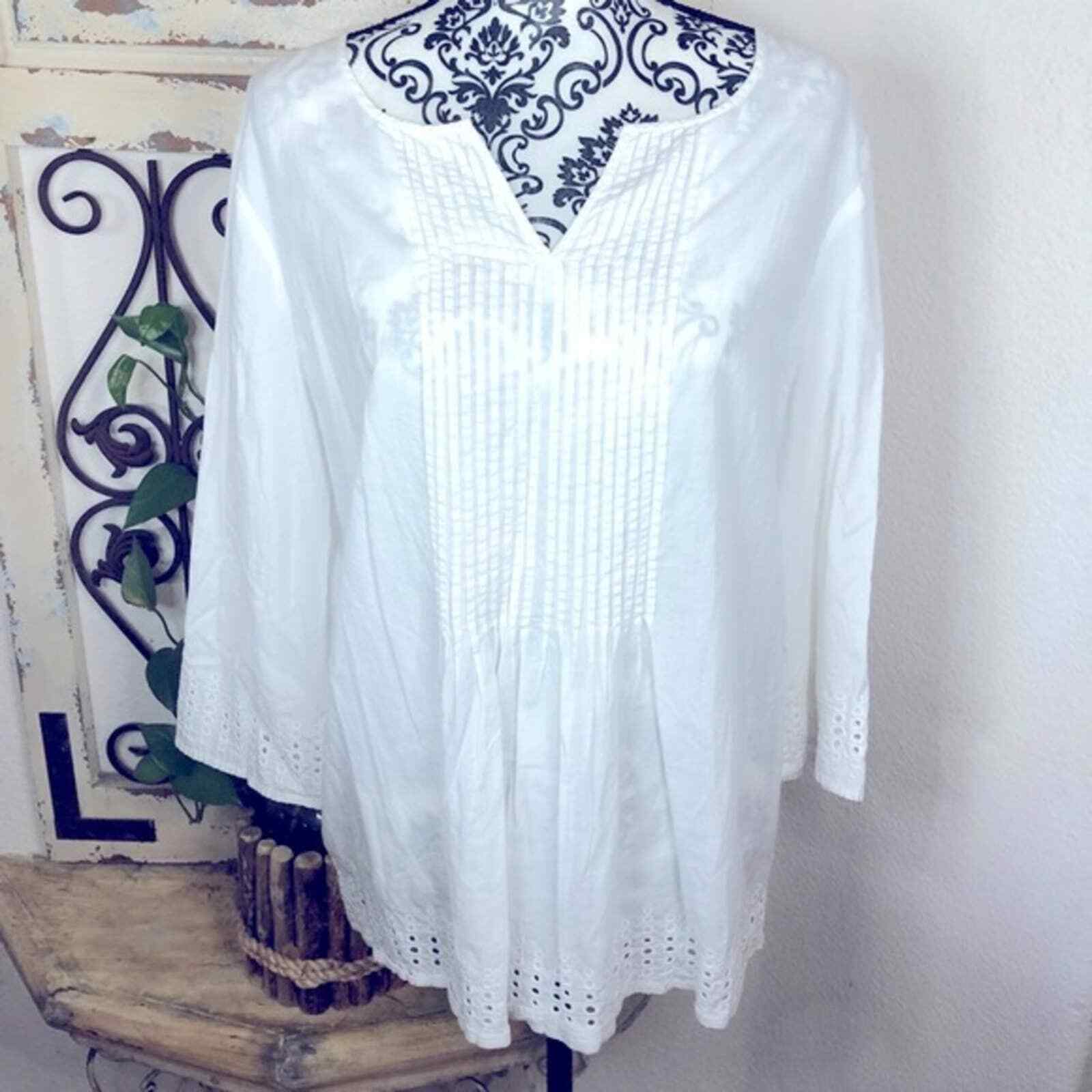 Charter club white lightweight tunic blouse - image 1
