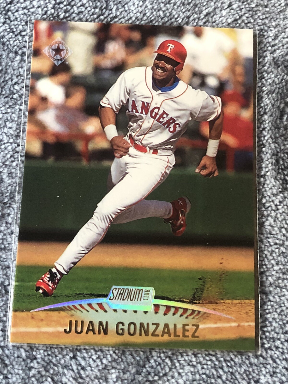 1999 Topps Stadium Club Juan Gonzalez #135