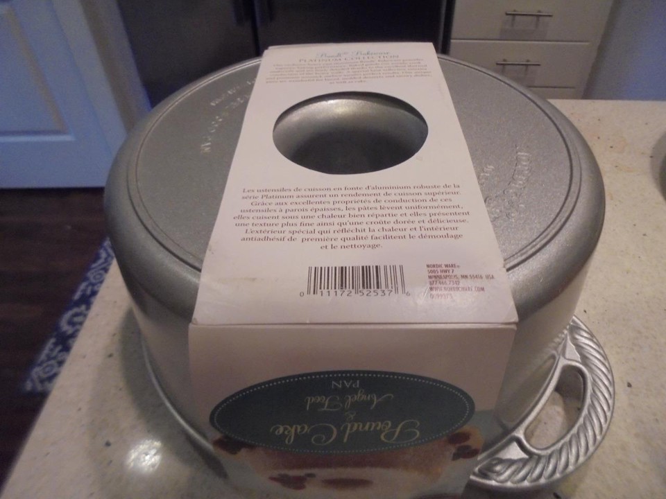Nordic Ware pound cake & angel food cake pan brandnew low fast