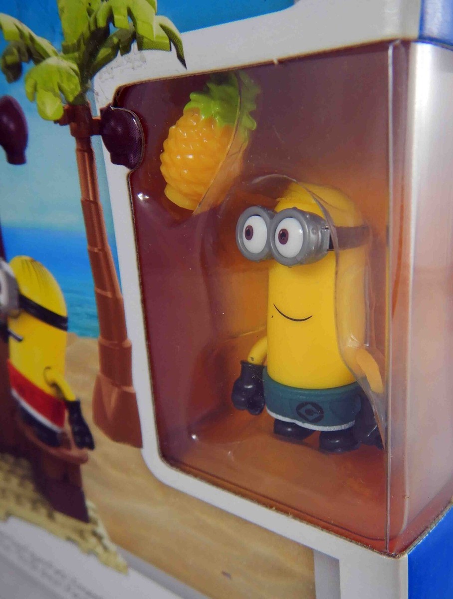 Mega Bloks Construx Despicable Me MINIONS Beach Day Figure Pack