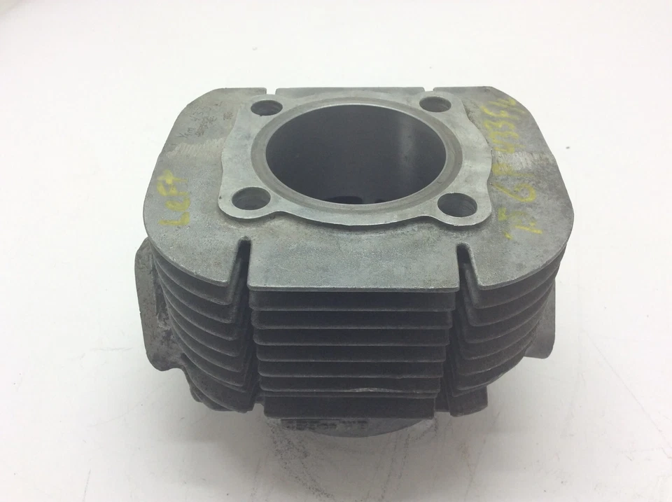 Yamaha Cylinder PTO Left Side 1971 SS433 818-11311-00-00 Foto 4 de 4