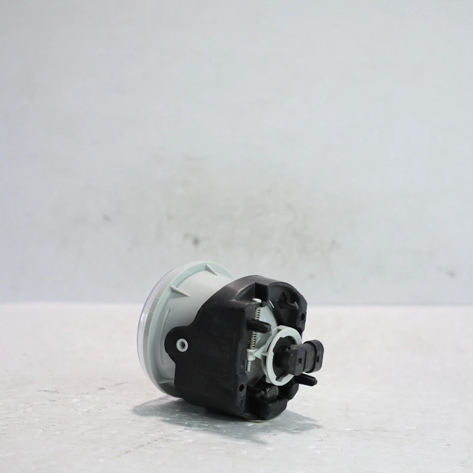 Conjunto de luces antiniebla del lado izquierdo del conductor Chrysler 300 2005-2008 mercado de accesorios Foto 4 de 4