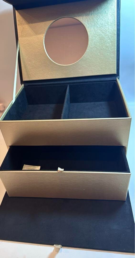 SHU UEMURA   MAKE UP BOX 2台 TASAKI x shu uemura collaboration makeup box collection box