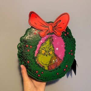 Loungefly Grinch Crossbody | eBay display picture 3