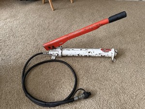 SPX Power Team Hydraulic Pump. Model P55, 10,000PSI. Working Good!