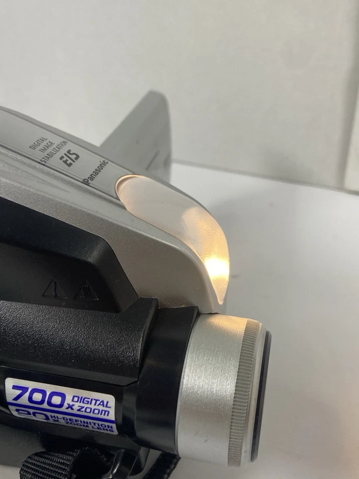 Panasonic PV-L354D VHS-C Camcorder TESTED AND WORKING READ DESCRIPTION - Image 2 of 4