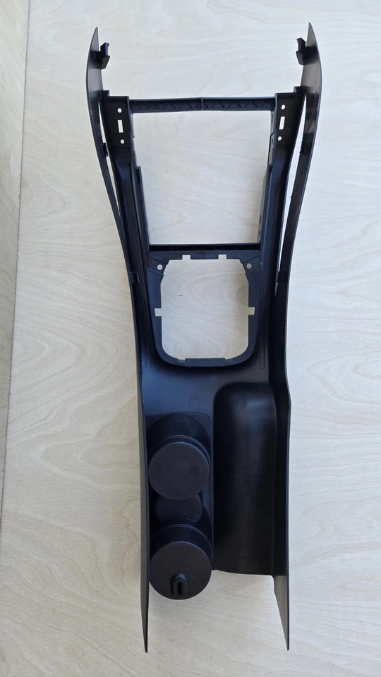 Nueva consola central/consola de cambio genuina OEM VW para MK5 Jetta Foto 4 de 4