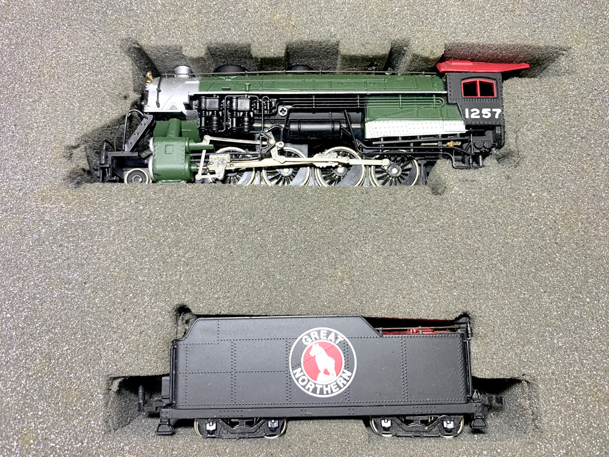 Bachmann ロングハウラー 電車セット 8両 Amazon.com: Bachmann Trains - Snap-Fit E-Z TRACK 8 PC. E-Z