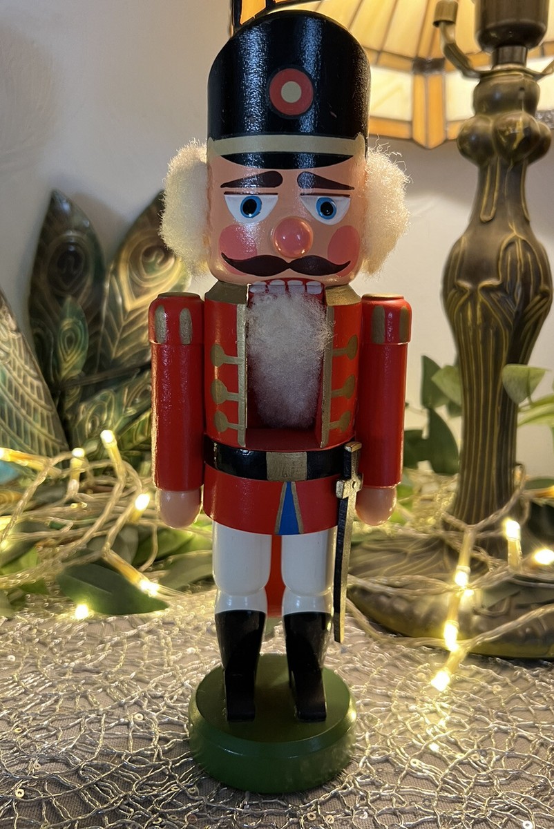VINTAGE ERZGEBIRGE EXPERTIC NUTCRACKER W/ SWORD HERGESTELLT IN DDR