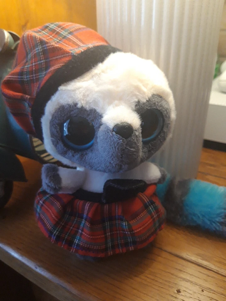 P1/ Peluche doudou Aurora Yoohoo and Friends ecossais 12cm gros Yeux  Lémurien - Photo 3/4