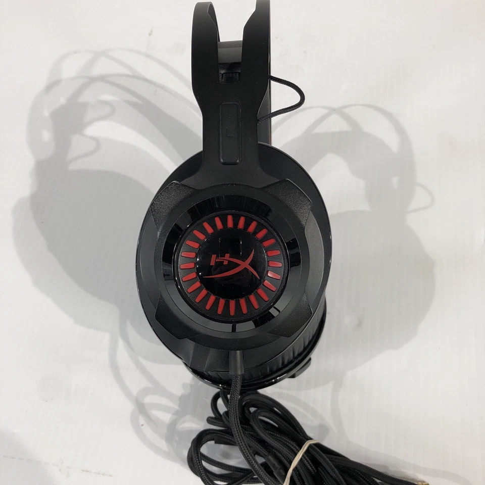 HyperX Cloud II Wireless Gaming Headset, Black and Red - Image 3 of 4