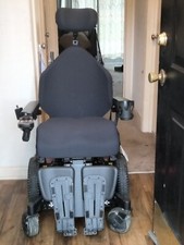 QUANTUM Q6 EDGE 2.0 Power Wheelchair 22"X 18" Mint Condition