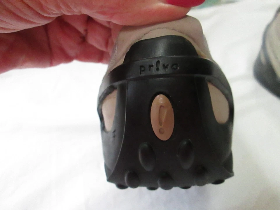 Туфли комфортные для ходьбы Clarks Privo Mary Jane бежевые с резиновой подошвой 8,5 - Изображение 3 из 4