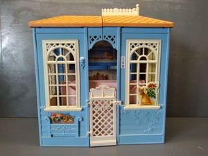 barbie cottage house