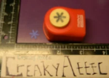 TINY SNOWFLAKE DETAILED PAPER PUNCH MARVY UCHIDA CREAKYATTIC