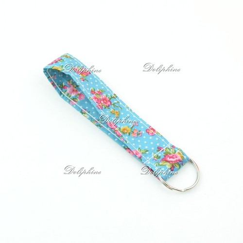 Floral fabric print wristlet key fob with key ring - Picture 6 of 11