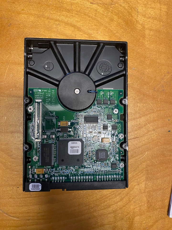 Maxtor 91536H2 15GB ATA/100 3.5" internal HDD - Image 4 of 4