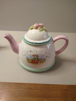 Beatrix Potter Floral Tea Pot, 5 Cup, Tela Flora