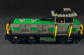 LEGO World City: Cargo Train #4512 - 98% Complete Missing 1 Minifig & Stickers