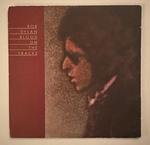 BOB DYLAN Blood On The Tracks PC33235 LP Vinyl VGnr+ 1975 1st Press Black Text