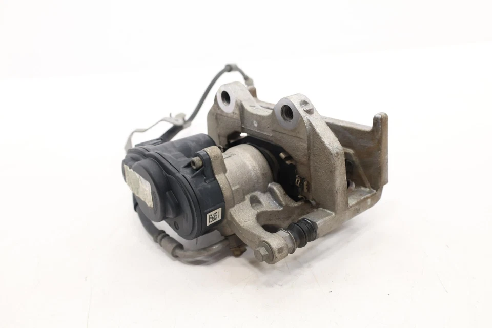 Lincoln Aviator 2020 pinza trasera izquierda L1mc2d251ad L1mz-2553-e L1mz-2282-b Foto 3 de 4