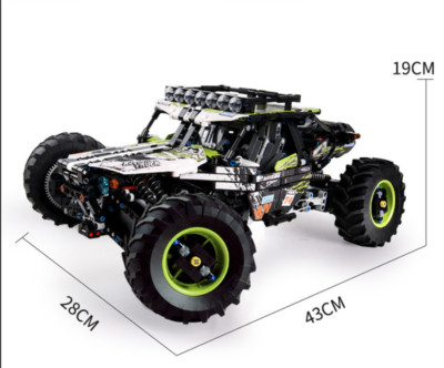Green Hound 4WD RC Buggy, Mould King Model # 18002