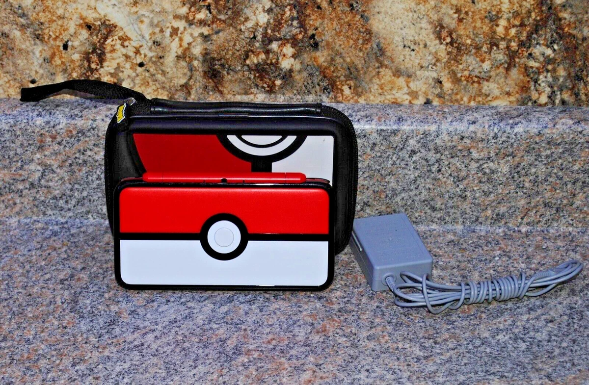Pokemon Nintendo 2DS XL w Carrying Case Charger. Fast Shipping