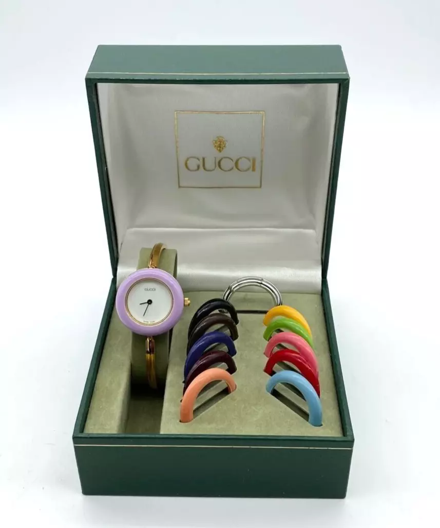 [Presque comme neuve] Montre femme GUCCI lunette changeante 12 couleurs cadran or blanc [taille S]