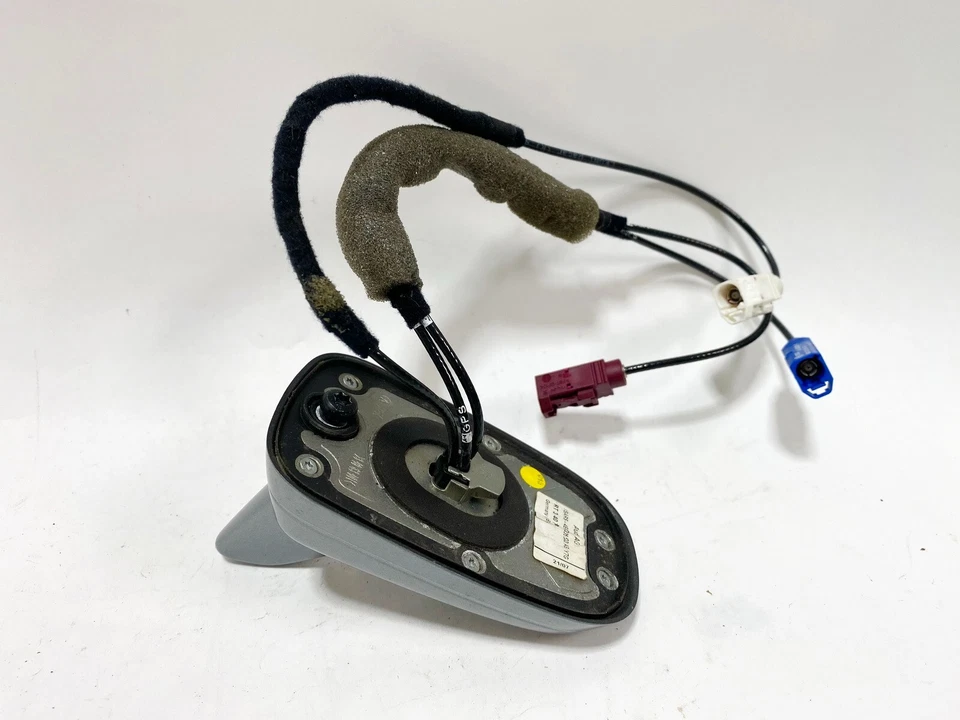 04-10 AUDI A8 L S8 EXTERIOR TECHO SUPERIOR MONTADO RADIO ALETA TIBURÓN ANTENA OEM Foto 2 de 3