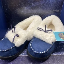 RockDove Women's Trapper Moc Memory Foam  Slippers Blue -Size 8-9 US