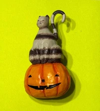 Cat Kitty Sitting Atop Smiling Pumpkin Pin Halloween Resin Approx 1.25X2 Inches