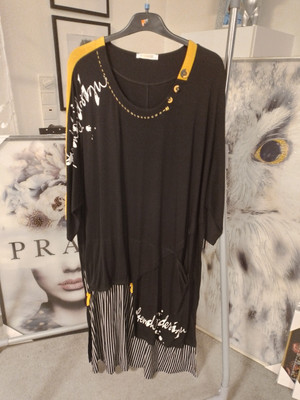 Longshirt oder auch Kleid in schwarz mit tollen Akzenten in Weiß und Gelb 
