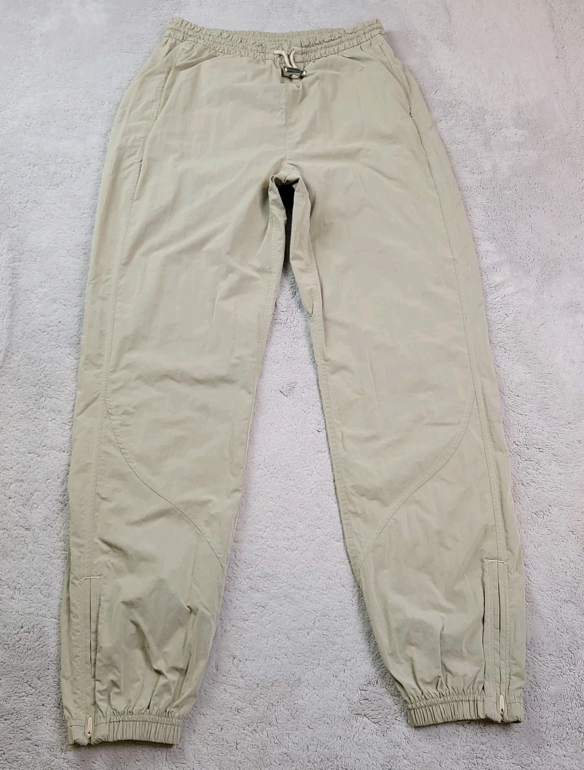 Lululemon Evergreen Track Pants Womens 4 Tan Khaki Nylon Zip Ankle Athleisure