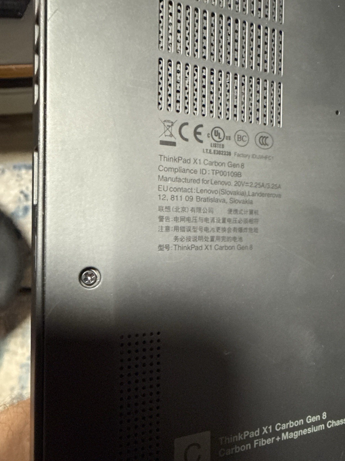 Lenovo ThinkPad X1, 14-Inch Laptop, with Intel Core i5 10th Gen., 512 GB SSD (Solid State Drive), Windows 11 Pro