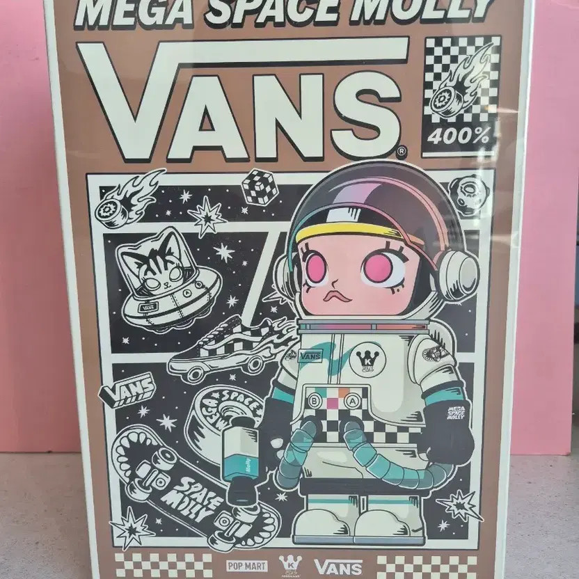 Pop Mart Mega Space Molly Vans 400% Unopened Figure thumbnail 4