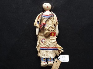 NATIVE AMERICAN BEADED LEATHER DOLL & 2 BEADED BAGS, BLACKFOOT,  SB-0226*09091