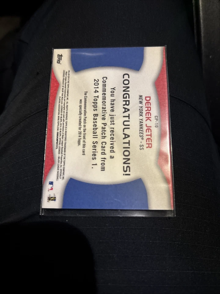 2014 Topps - Manufactured Commemorative Patch Derek Jeter #CP-10 - Image 2 of 2