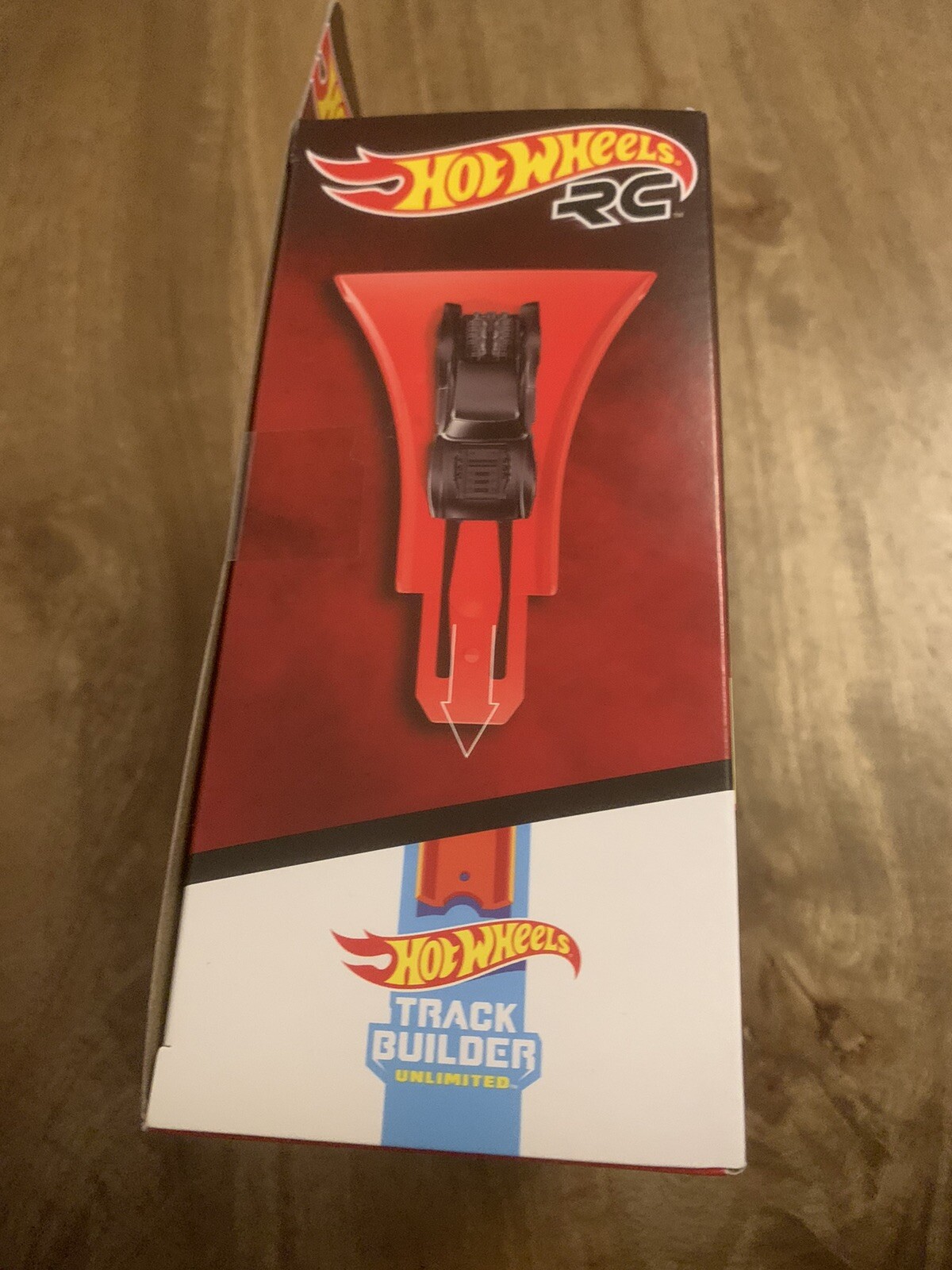 Hot Wheels R/C THE BATMAN 164 Scale Remote Control Batmobile Vehicle