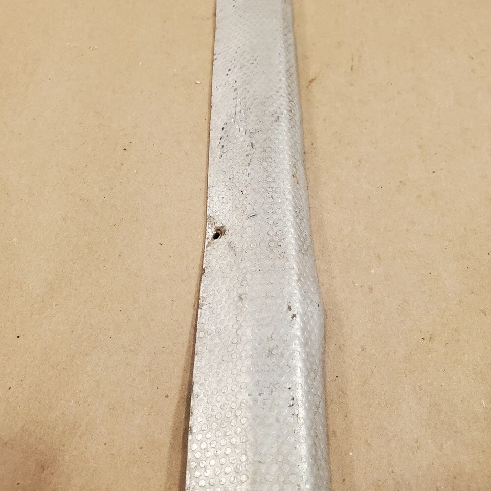 Austin Healey 100-6 3000 ACABADOR DE PUERTA IZQUIERDA cromo moldura OEM 803-850 Foto 3 de 4