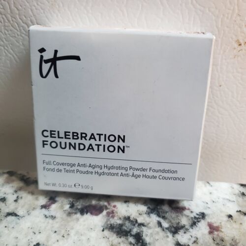 IT Cosmetics Celebration Foundation Hydrating Powder Fair SPF 50 0.30 oz NEW!! - Picture 7 of 8